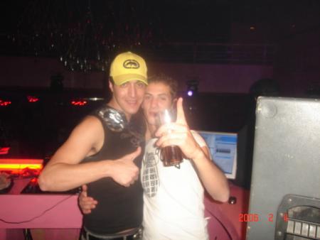 dj__tonic@hotmail.com